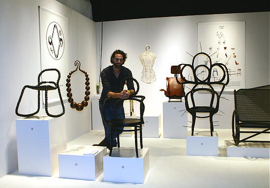 Designer Sjoerd Vroonland Chairs - Sjoerd Vroonland Stoelen Ontwerpen op de Woonbeurs Amsterdam LEES MEER... (Foto Vroonland Design door DroomHome.nl)