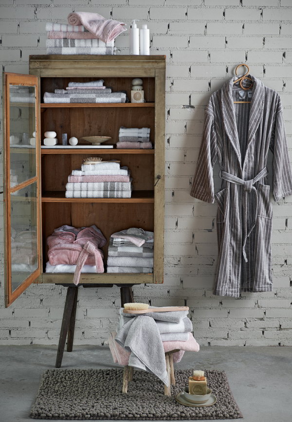 Luxe Vandyck beddengoed winter 2017-2018 collectie – Vandyck handdoeken, badjassen en washandjes Ranger Boston Vancouver. (Foto Vandyck  op DroomHome.nl)