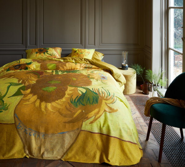 Beddinghouse Van Gogh beddengoed collective – Van Gogh zonnebloemen dekbedovertrek (Foto Beddinghouse  op DroomHome.nl)