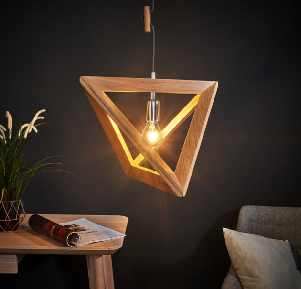 Hout in je interieur verwerken met o.a. houten lampen / hanglampen (Foto Lampen24.nl  op DroomHome.nl)