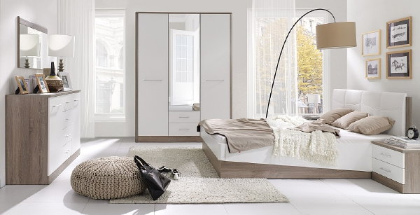 Comfortabele slaapkamer – Complete slaapkamer Liverpool met bed, 2 nachtkastjes en een draaideur slaapkamerkast met spiegel (Foto Woonenzo  op DroomHome.nl)