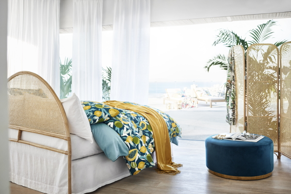 H&M Home woontrend zomer 2018 – H&M tropische zomer collectie met kleurrijke dekbedovertrekken, kussens en plaids (Foto H&M Home  op DroomHome.nl)