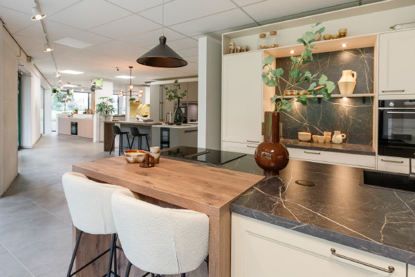 De nieuwste showroomkeukens in keukenwinkel I-KOOK Hengelo! (Foto: I-KOOK, KSG)