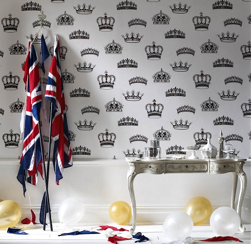 Koninklijke Kroontjes! - Crowns & Coronets Graham & Brown Behang met Kronen & Tiara's en Zelfklevende Juwelen - MEER Behang ... (Foto Graham & Brown Wallpaper Crowns & Coronets  op DroomHome.nl)