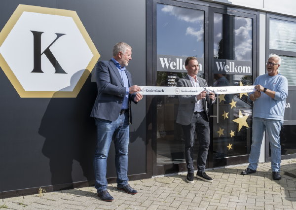 Keukenzaak Zoetermeer – KeukenCoach Studio opening door Jordi, Richard en Hein (Foto: Keukenspectrum Groep)