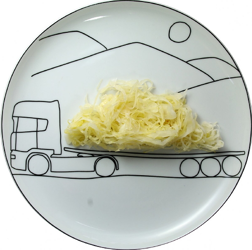 Leuk voor Kinderen Die Slecht Eten - Grappige Kinderborden, Spelen met Eten - Vrachtwagen van Boguslaw Sliwinski - Meer Kinderen... (Foto Kinderbordjes van Boguslaw Sliwiriski, Perscentrum Wonen  op DroomHome.nl)