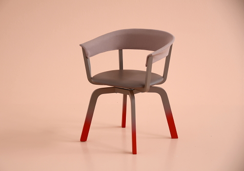 Salone del Mobile, Milaan Beurs 2013 - Flirt met Kleurrijk Design! Fauteuil Wood Bikini Chair van Moroso - MEER Design .... (Foto Perscentrum Wonen  op DroomHome.nl)