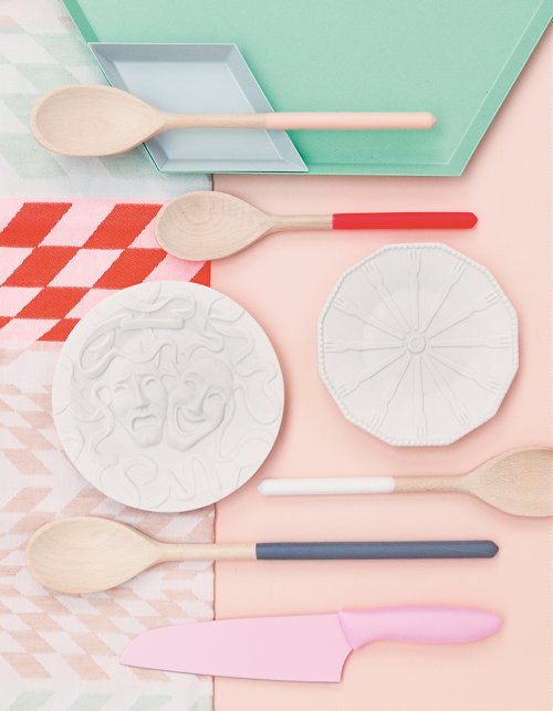 Zomer Woontrend 2013 - Cirque d'Interieur - Show Interieur in Pastel Kleuren - Studio Job Bord Tragicomedy & Button - Design MEER ... (Foto Perscentrum Wonen  op DroomHome.nl)