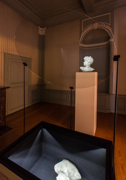 Beurs INTERIEUR 2014 te Kortrijk – Broel Museum Glithero Fantoom – MEER Design… (Foto Bart Kiggen  op DroomHome.nl)