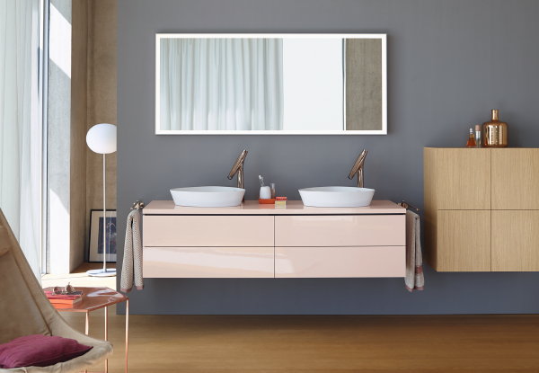 Badmeubels – Eyecatcher in de Badkamer – Duravit L Cube Badkamermeubel in Beige Kleur. (Foto Duravit  op DroomHome.nl)